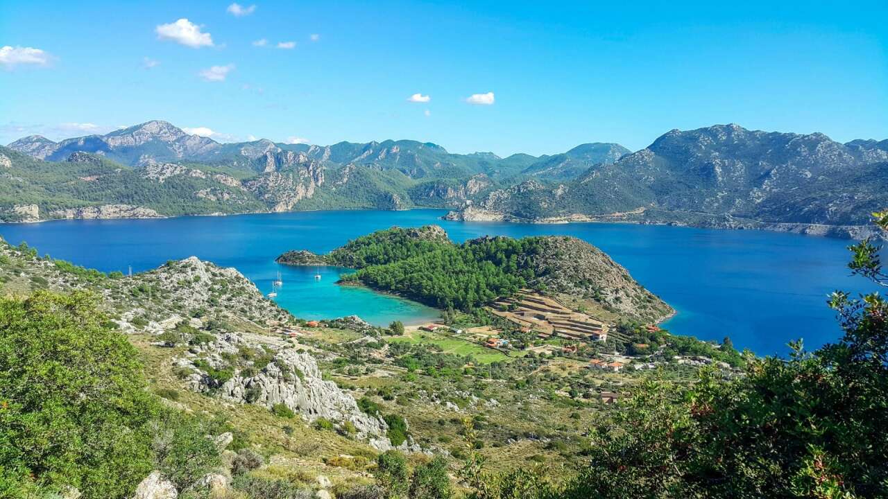 Marmaris'e 465 Milyon TL'lik Dev Yüzer İskele Projesinde Sona Gelindi 400 Yat Kapasiteli Deniz Turizmi Yatırımı İçin ÇED Süreci 2